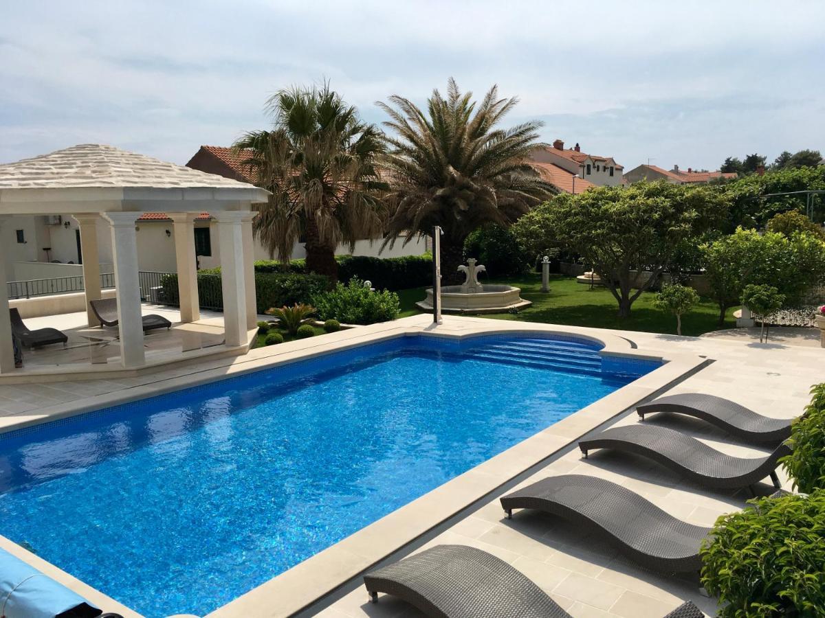 Apartments Villa Jadranka Adults Only Бол Екстериор снимка