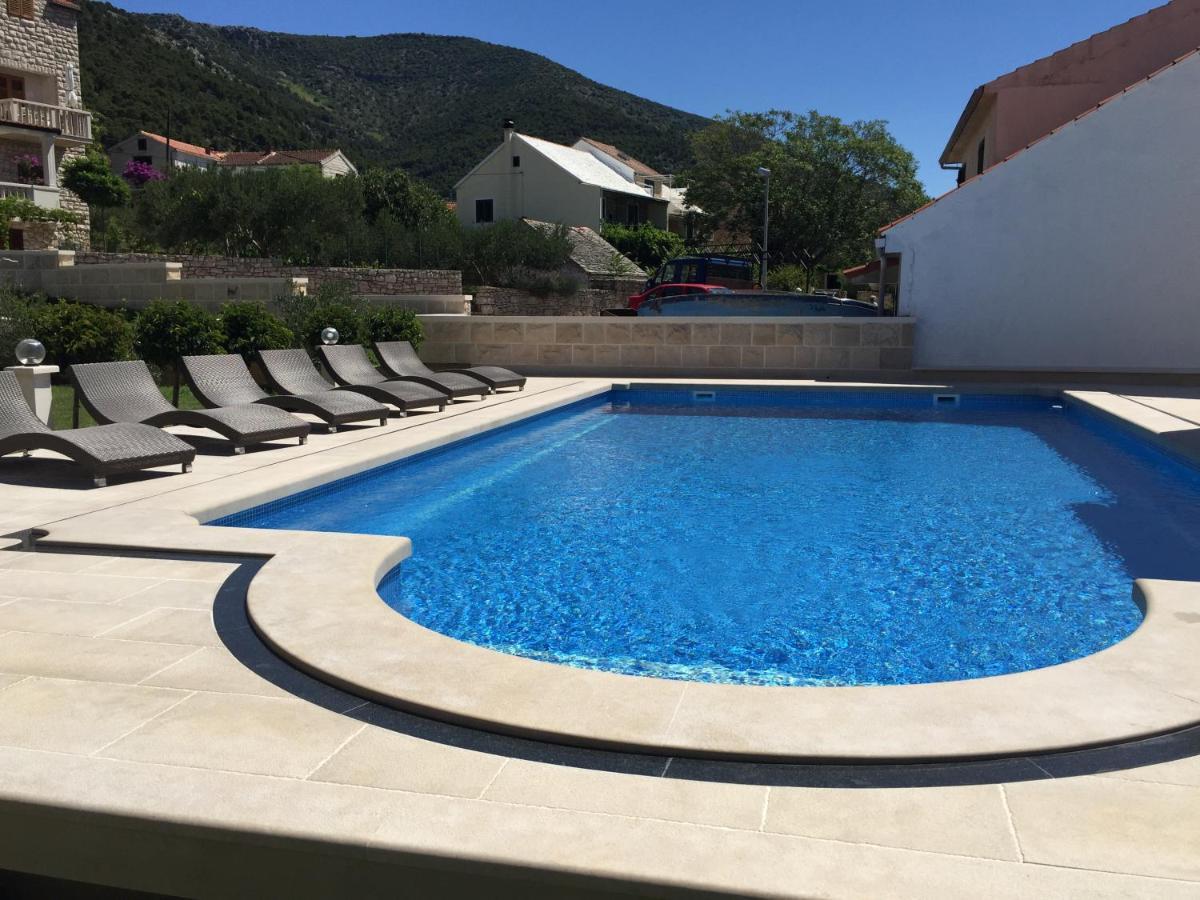 Apartments Villa Jadranka Adults Only Бол Екстериор снимка