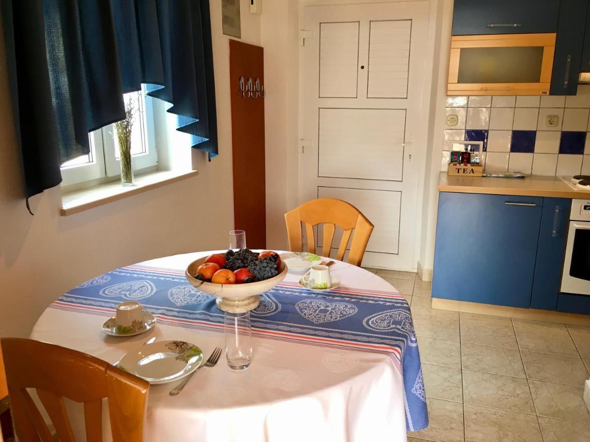 Apartments Villa Jadranka Adults Only Бол Екстериор снимка