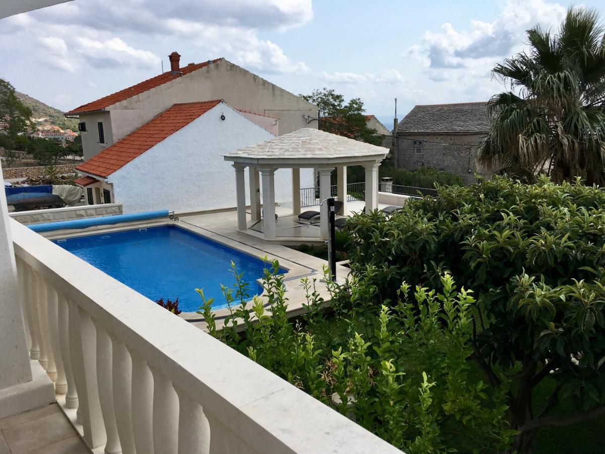 Apartments Villa Jadranka Adults Only Бол Екстериор снимка