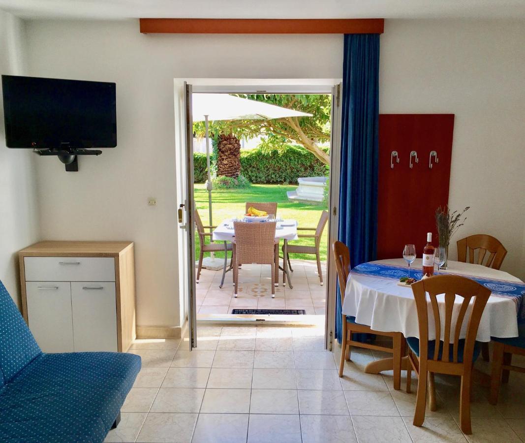 Apartments Villa Jadranka Adults Only Бол Екстериор снимка
